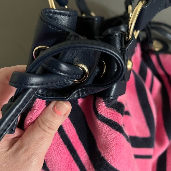 Authentic Juicy Couture Free Style Terry Cloth tote/satchel - Picture 15 of 15